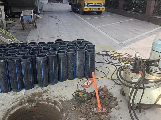 固始PE置换管厂家 DN315置换管 非开挖管短管置换